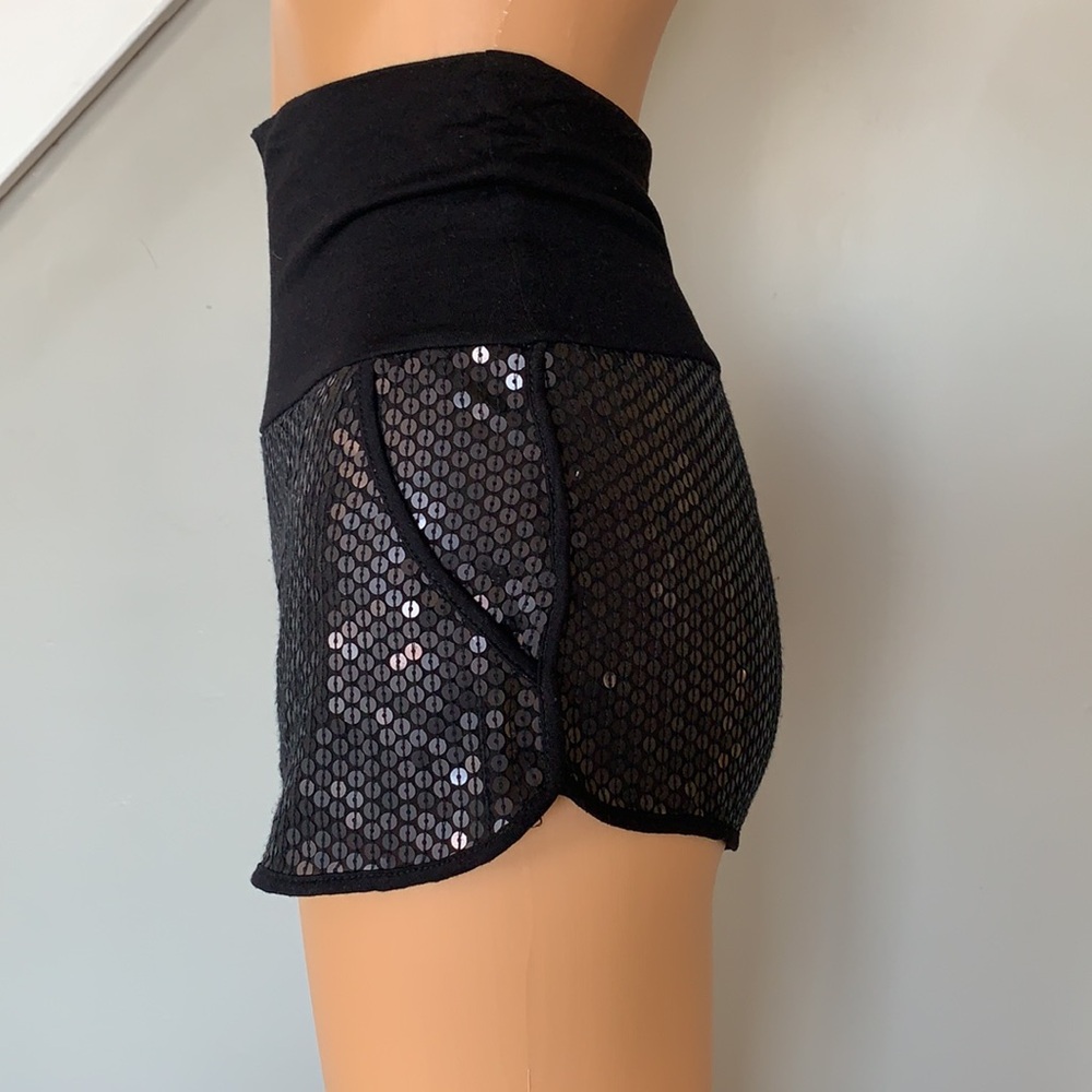 Sequin shorts - Picture 3 of 5